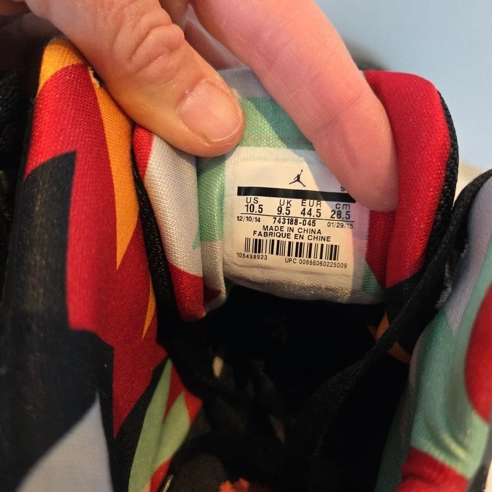 Size 10.5 - Jordan 1 Flight Black‎